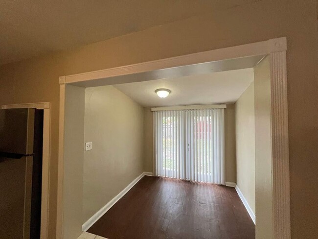Building Photo - 3701 SW 58th Terrace