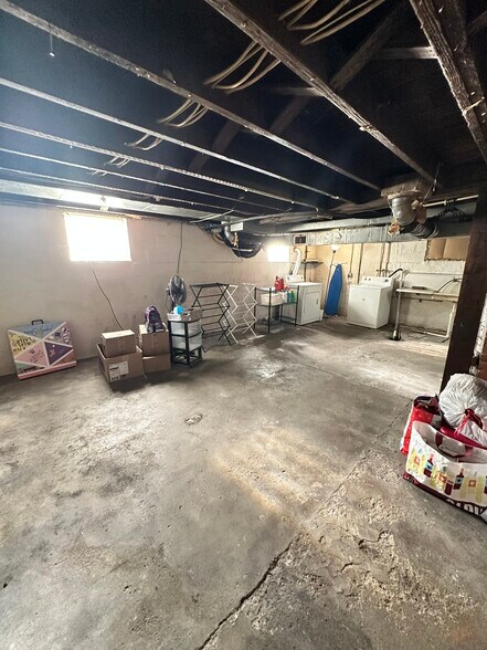 Building Photo - 414 Fairchild Ave