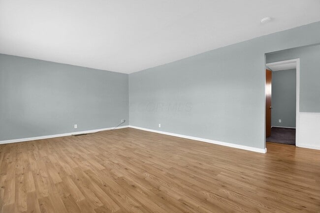 Building Photo - 4344 Broadhurst Dr