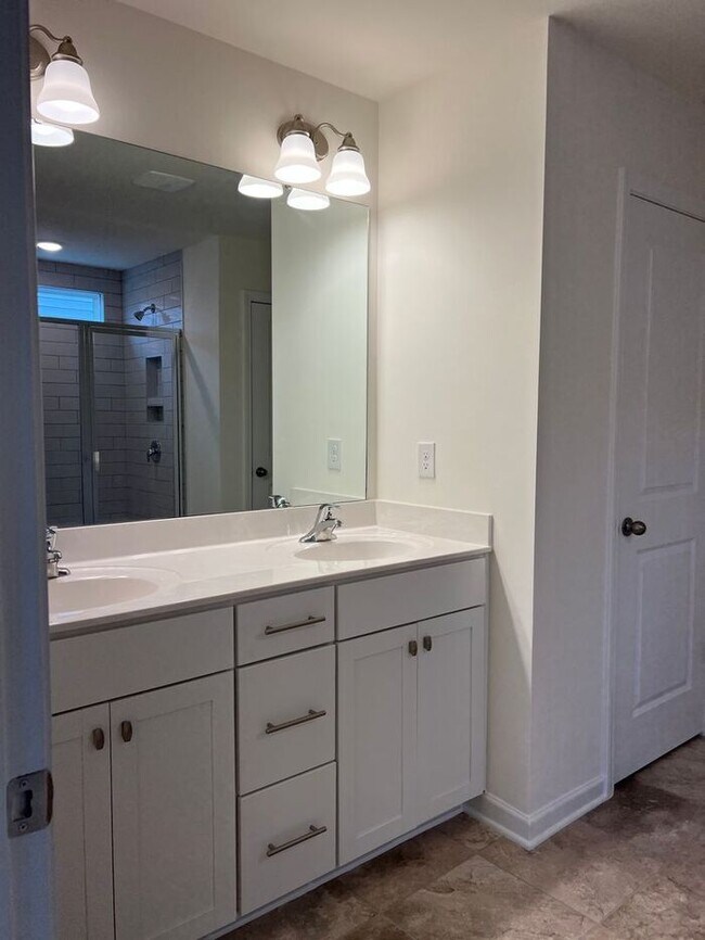 Building Photo - Coming Soon - Gorgeous Home with 3 bedroom...