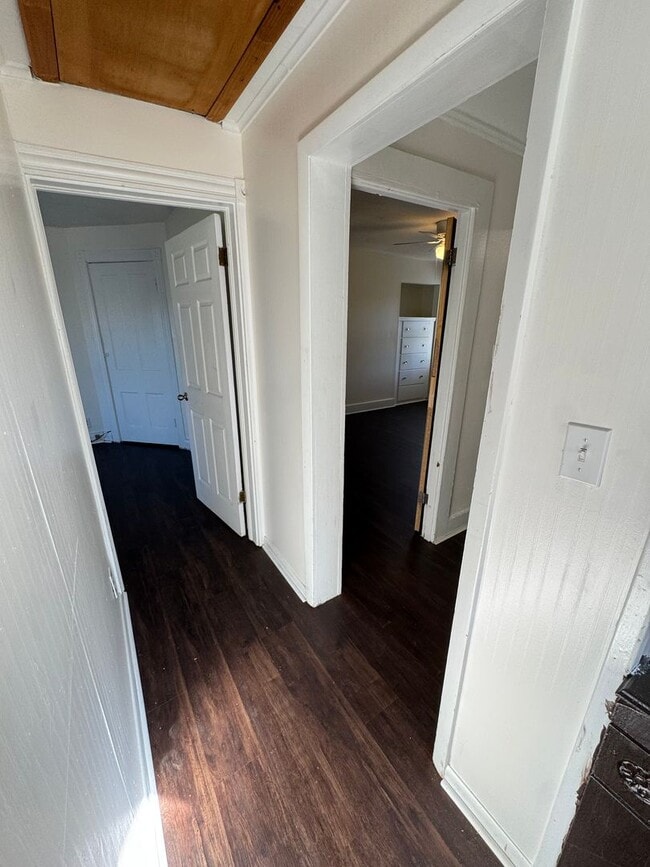 Building Photo - 3 Bedroom 1.5 Bath in Natrona Heights!