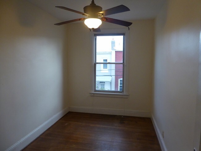 Building Photo - 163 V St NE