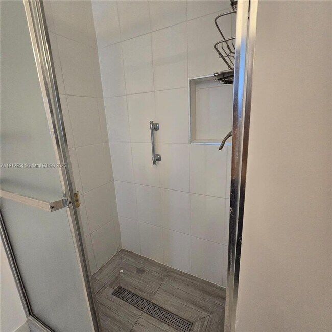 Building Photo - 15332 SW 72nd St