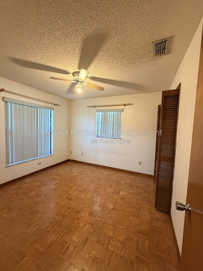 Building Photo - 602 Wallaby Ln