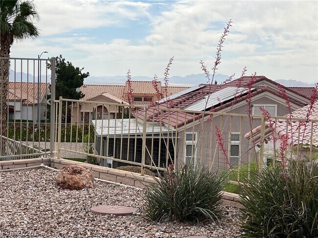 Building Photo - 2720 Hope Forest Dr