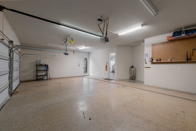 Building Photo - 109 Meadowlands Dr