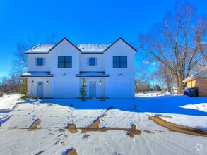 Building Photo - Beautiful New Construction Duplex