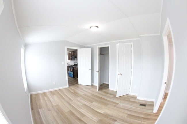 Building Photo - 7025 Ottis Ln