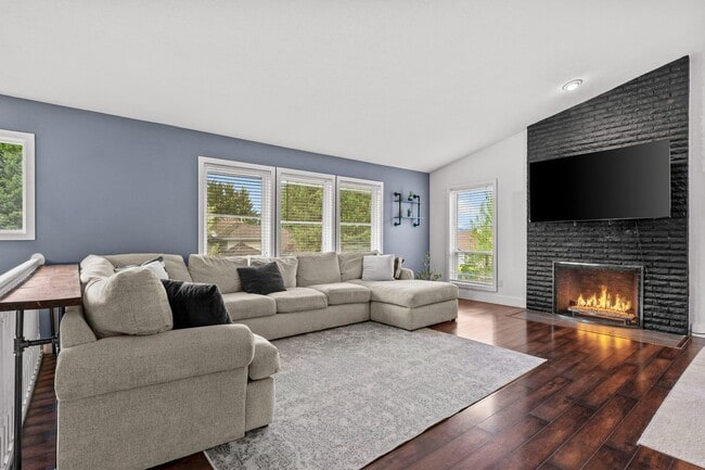 Building Photo - 7393 SW Bayberry Dr