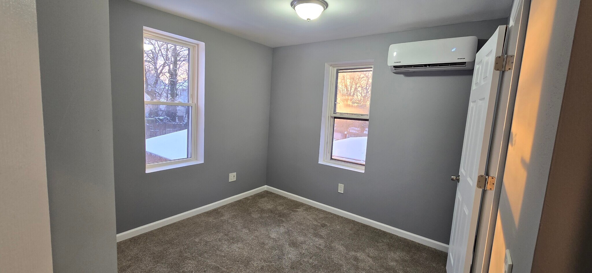 Building Photo - 46 Capitol St