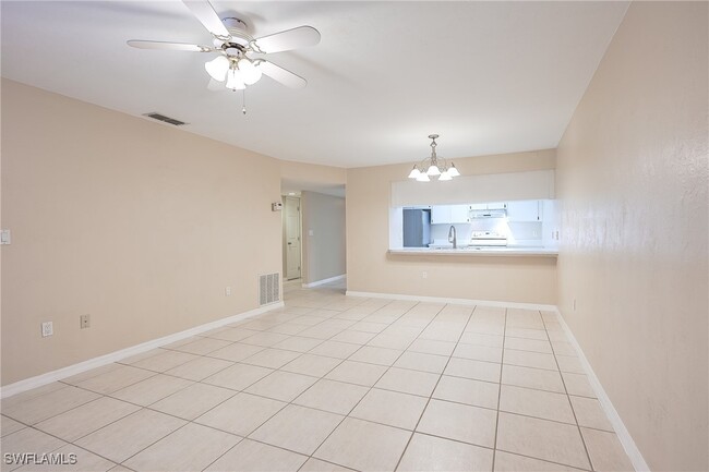 Building Photo - 2370 Naples Trace Cir