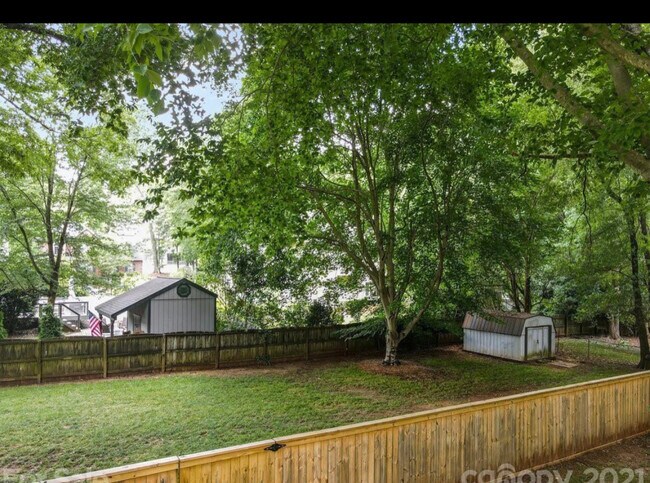 Building Photo - 4326 Castleton Rd