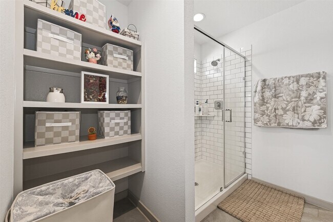 Building Photo - 29422 Paytons Park Ct