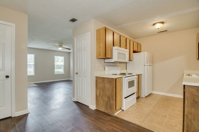 Building Photo - 940 Stevens Creek Rd