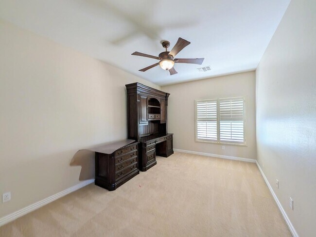 Building Photo - 27321 N Gidiyup Trail