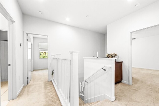 Building Photo - 706 Colorado Cir