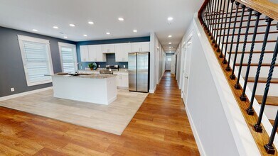 Building Photo - Spacious 10BR/10BA in Fort Sanders  – Perf...