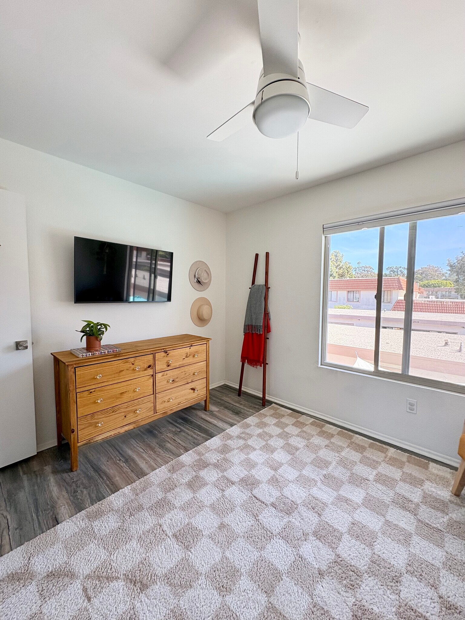 Building Photo - 2520 Via Esparto