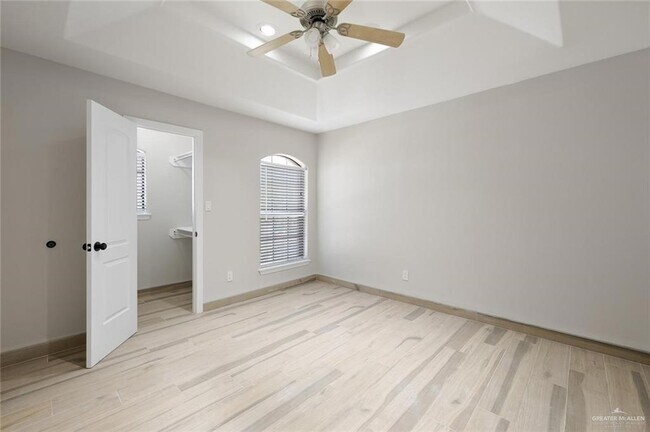 Building Photo - 18 N 49th St