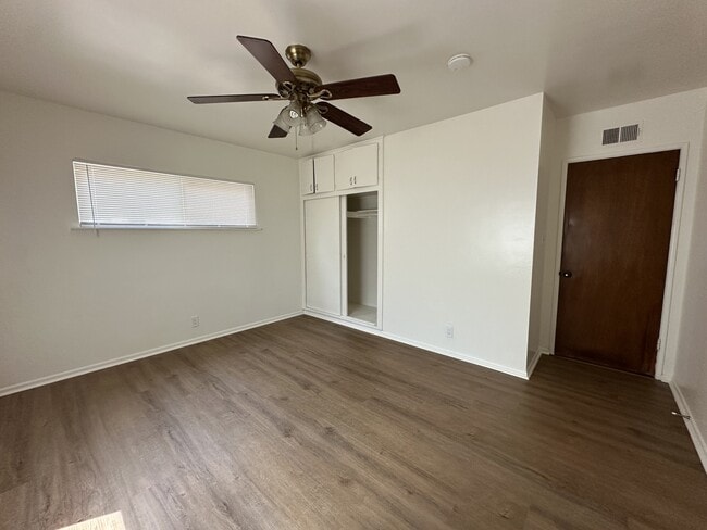 Building Photo - 997 Capper Ave