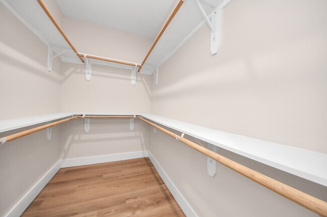 Building Photo - 7542 Charlie St