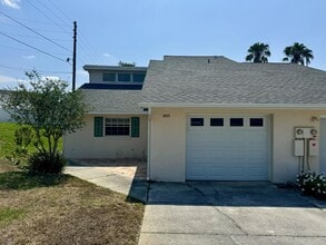 Building Photo - Charming 2-Bedroom Home in Clermont, FL (55+ Community)
