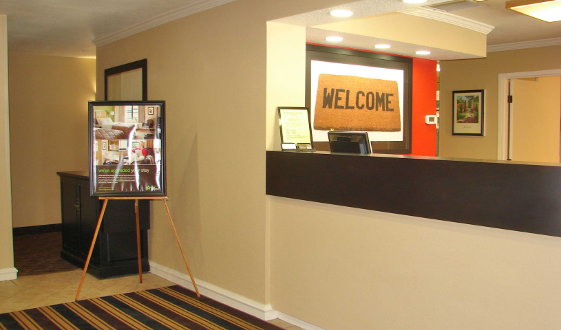 Lobby and Guest Check-in - Furnished Studio - Shelton