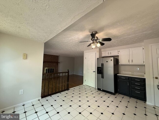 Building Photo - 14931 Windmill Terrace
