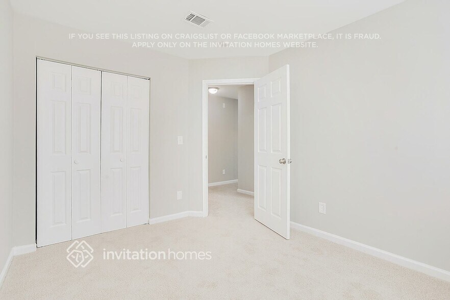 Building Photo - 3234 River Mist Cove