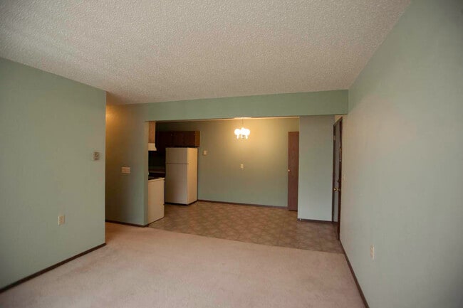 Building Photo - 214 N Bridgeman St