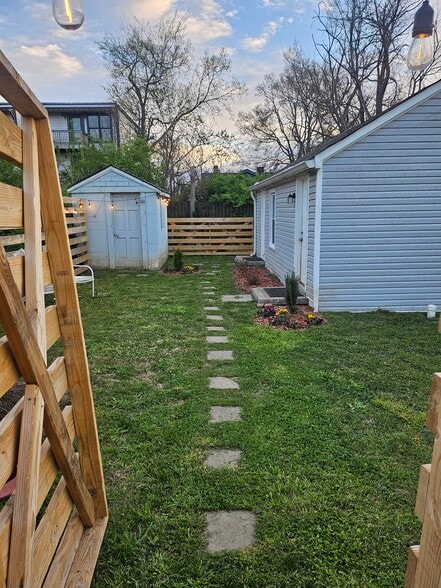 Building Photo - 114 Lucile St