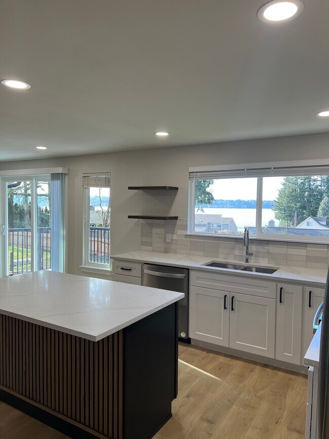 Building Photo - 12003-12013 13th St NE