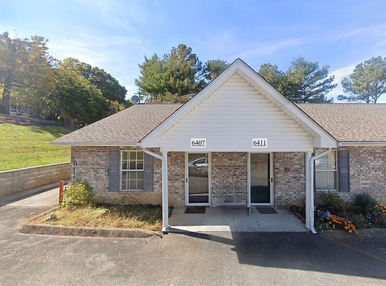 Building Photo - 6407 Son Light Way