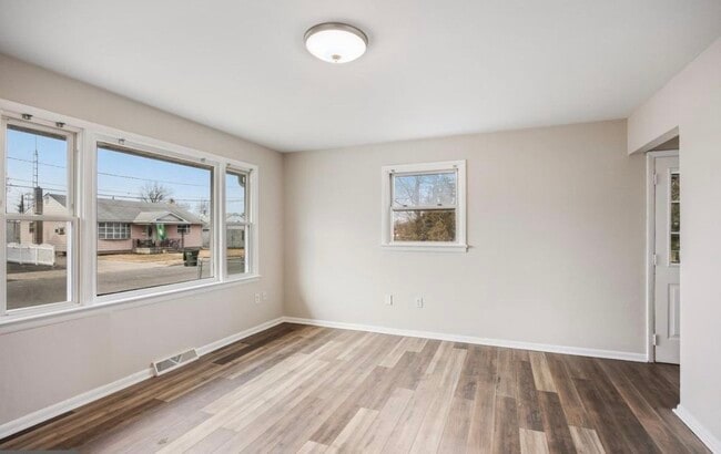 Building Photo - 9 Easlick Ave