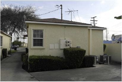 Building Photo - 7115 California Ave