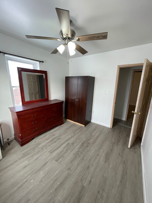 Building Photo - 3426 Fairfield St