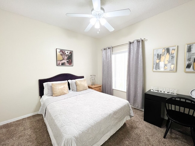 Building Photo - 4749 Ormond Beach Way