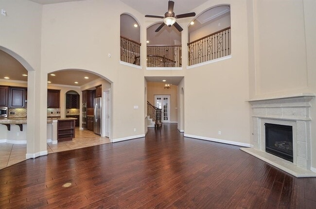 Building Photo - 510 McAllister Ave