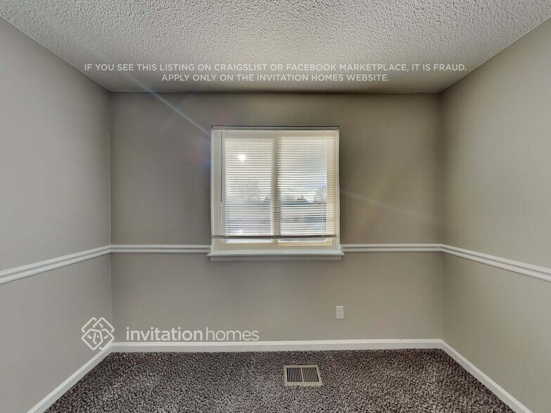 Building Photo - 4397 S Ceylon St