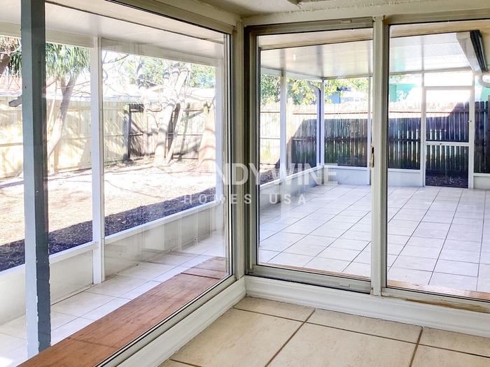 Building Photo - 3535 Devonshire Dr