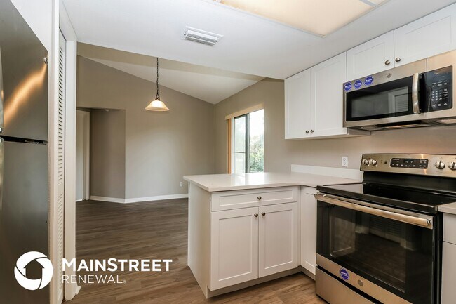 Building Photo - 12072 Eldron St