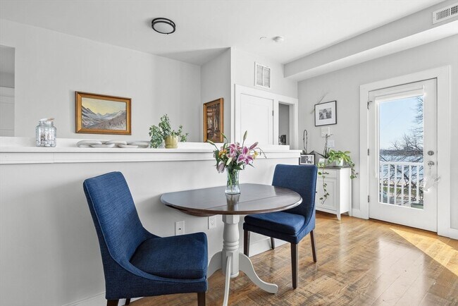 Building Photo - 1400 Columbia Rd