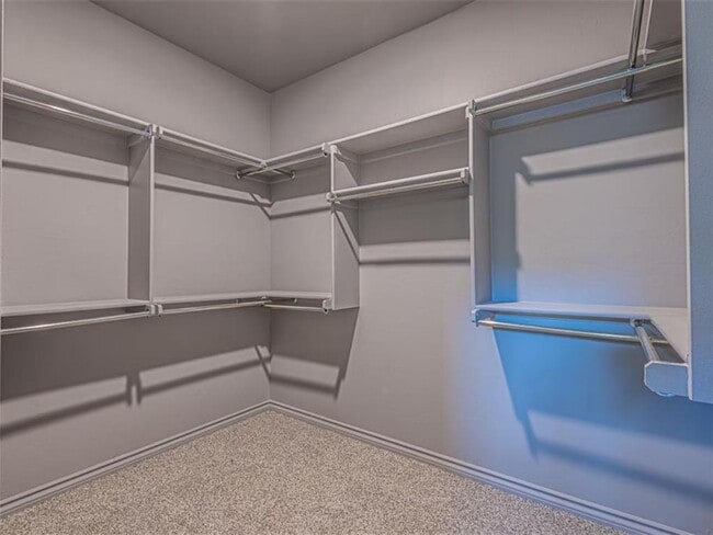 Building Photo - 409 Grove St