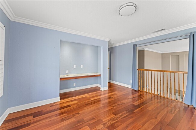 Building Photo - 39 San Tomas Dr