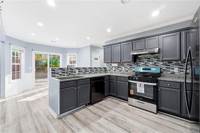 Building Photo - 5440 Village View Ln SW