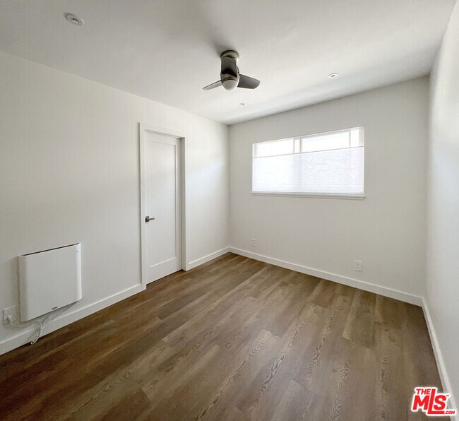 Building Photo - 1427 9th St