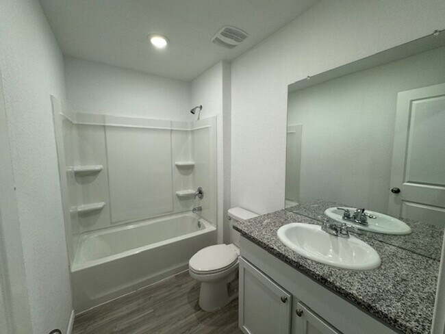 Building Photo - 7010 Solar Rdg