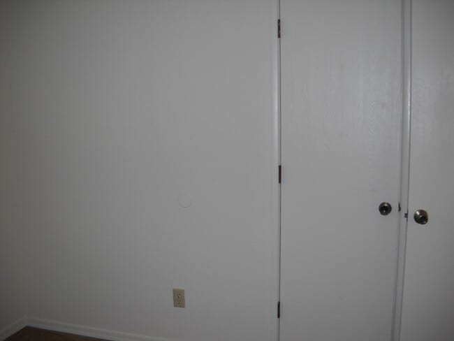 Building Photo - Great views on one acre.