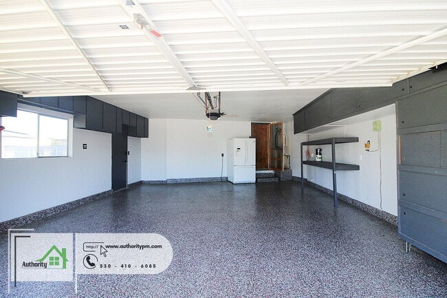 Building Photo - 20231 Margarita Ct E