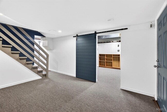 Building Photo - 112 Robin Hill Ln